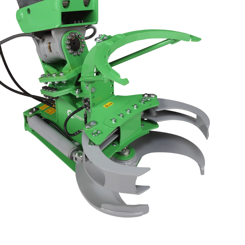 Grüne Baumschere TimberFLEX BS-727 mit grauen Greifarmen, Hydraulikleitungen und massiver Stahlkonstruktion vor schwarzem Hintergrund.
